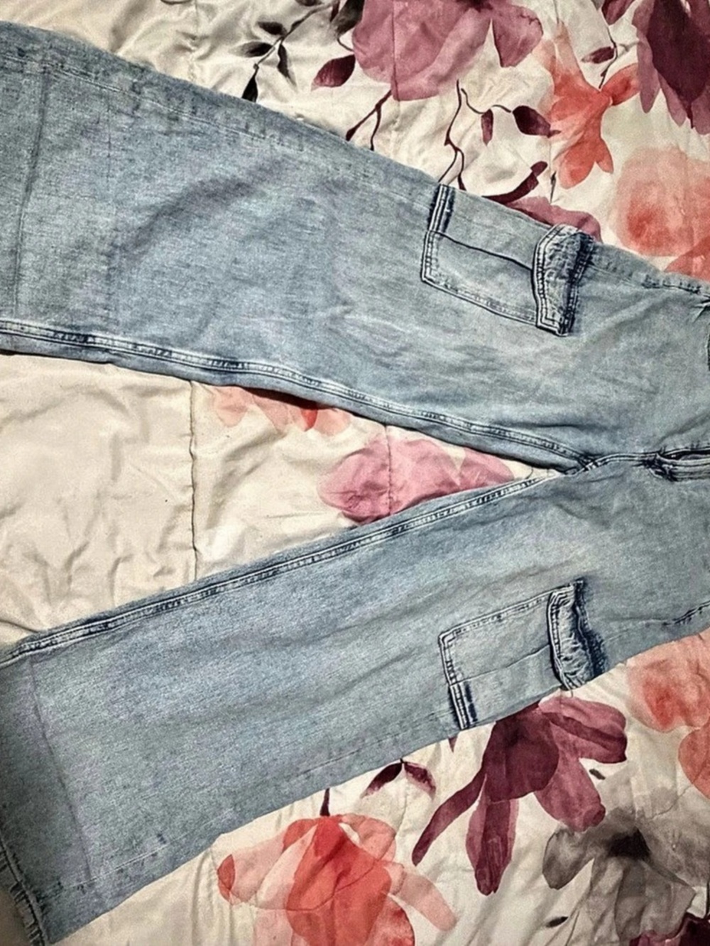 Gap High Rise Cargo Jeans